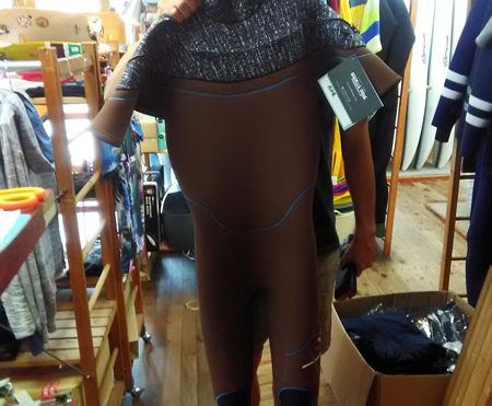 ウエットスーツ