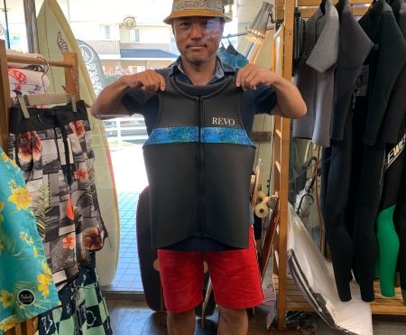 ウェットスーツ　レボ　ハイサマー フロントジップ ベスト