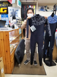 ウェットスーツ　３mmフルスーツ　セイバークロス