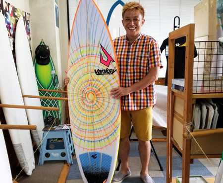 サーフボード　ジャスティス　レッドバーナー