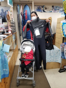 ウェットスーツ　セミドライ　ビーウェット　フリーショルダー