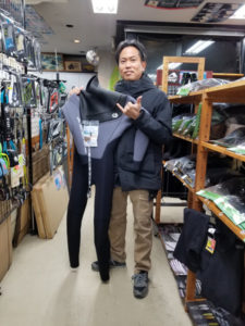 ウェットスーツ　セミドライ　ビーウェット　フリーショルダー