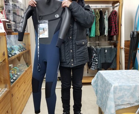 ウェットスーツ　セミドライ　ビーウェット　フリーショルダー