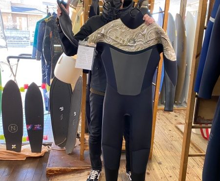 ウェットスーツ BEWET キラー限定　インフィニティ セミドライ