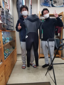 ウェットスーツ　セミドライ　ビーウェット　オーシャン