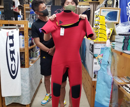 ウェットスーツ　スタンド　シーガル