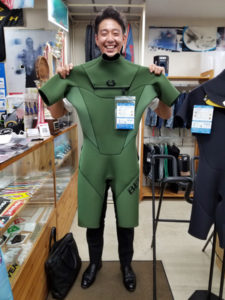 ウェットスーツ　スプリング　ビーウェット