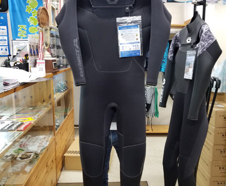 ウェットスーツ　セミドライ　ビーウェット