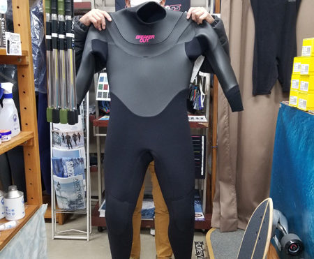 ウェットスーツ　セミドライ　ブレイカーアウト