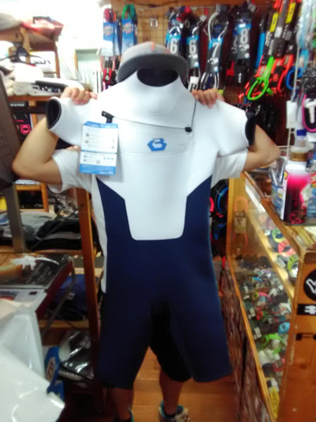 ウェットスーツ　ビーウェット　bewet モーメント　スプリング