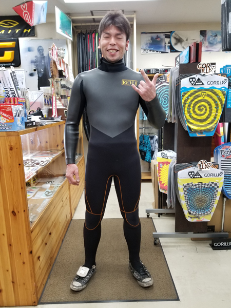 ウェットスーツ　セミドライ　レボ　キラー限定　バックジップ