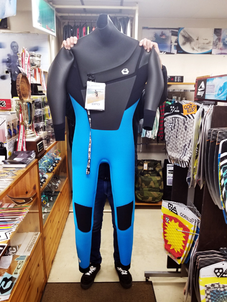ウェットスーツ　セミドライ　ビーウェット　フリーショルダー