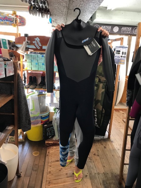 ウェットスーツ　セイバークロス キラー限定　ジップレス