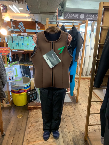 ウェットスーツ　セヴン　ユニボーダー　ベスト　フロントジップ