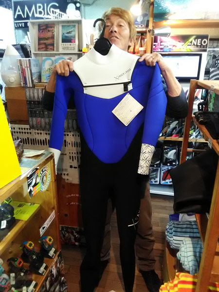 セイバークロス、3mmフルスーツ