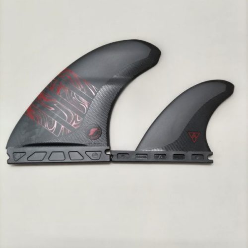 FUTURE FINから新2+1フィンが出ましたよ~ 4 CENTER 0001 BURST20250223202526782 COVER